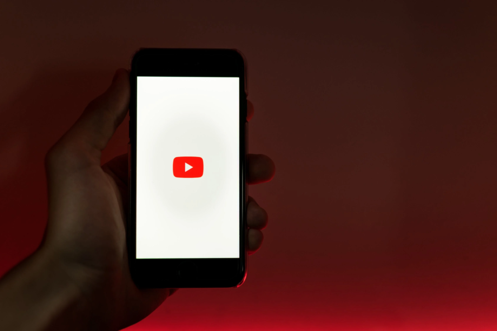 7 Handy Tools to Make A Professional YouTube Intro